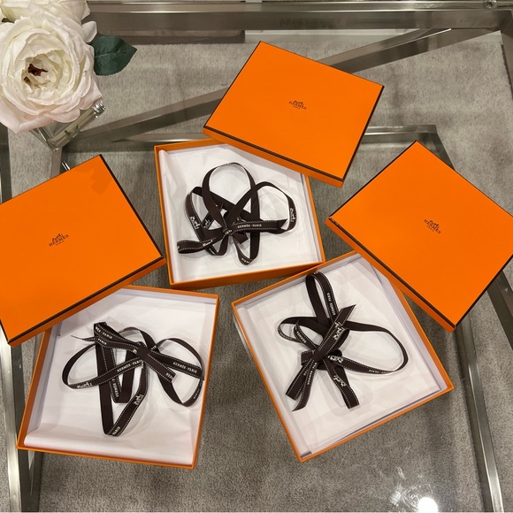 Hermes Gift Box - Picture 6 of 9